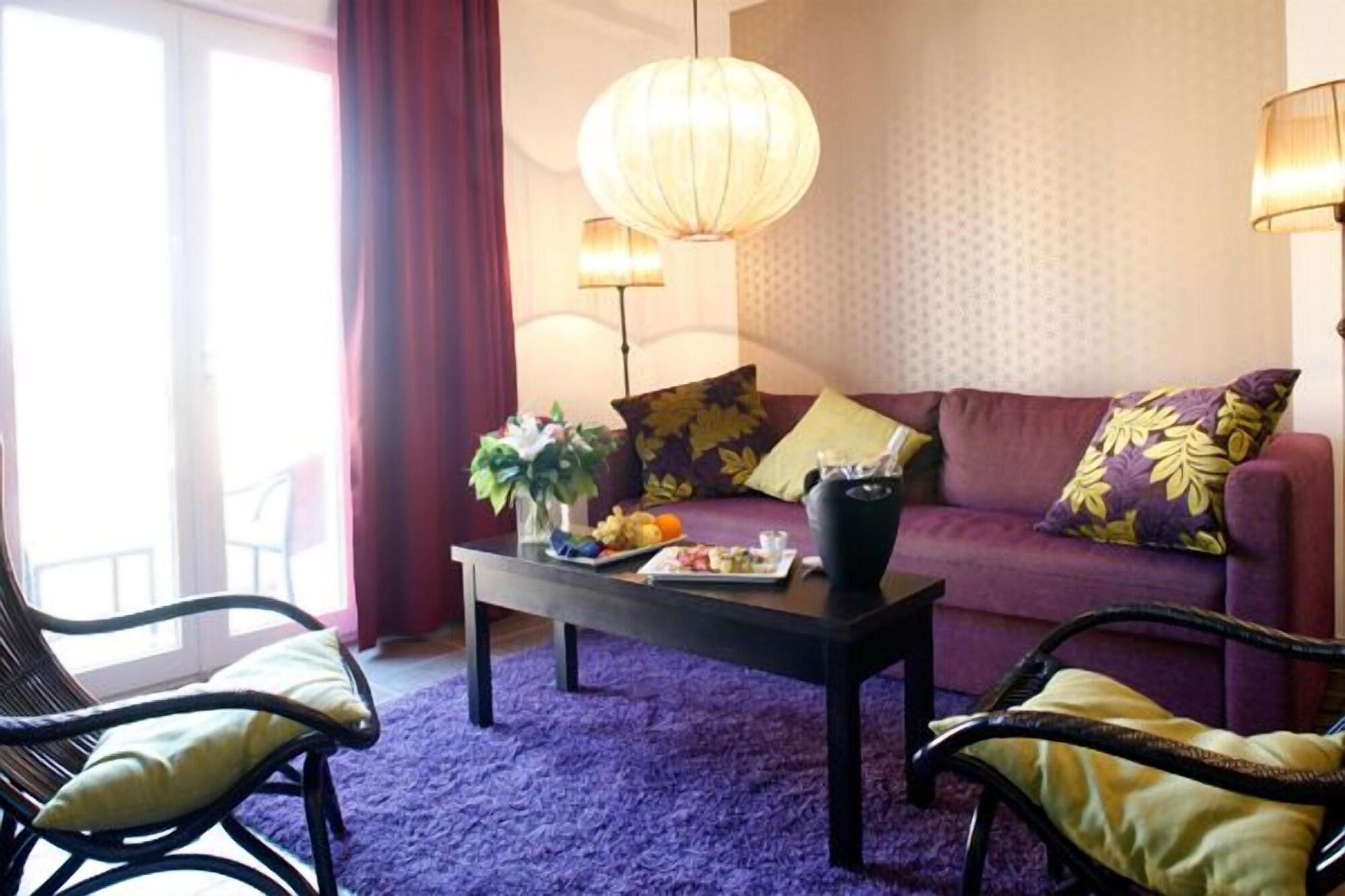 Langley Resort Napoleon Bonaparte LʼÎle-Rousse Εξωτερικό φωτογραφία