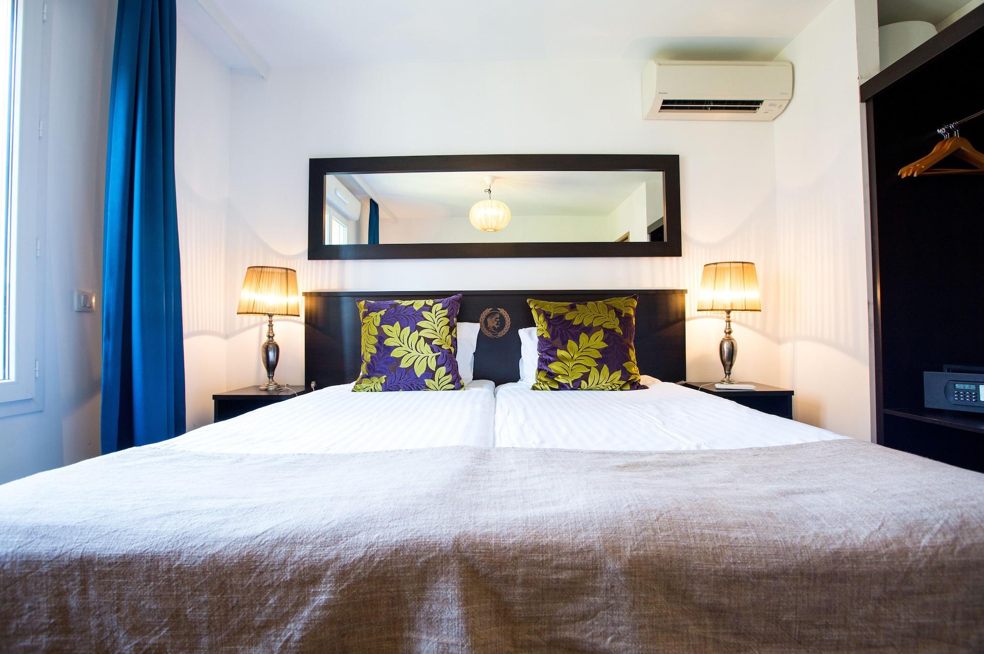 Langley Resort Napoleon Bonaparte LʼÎle-Rousse Εξωτερικό φωτογραφία