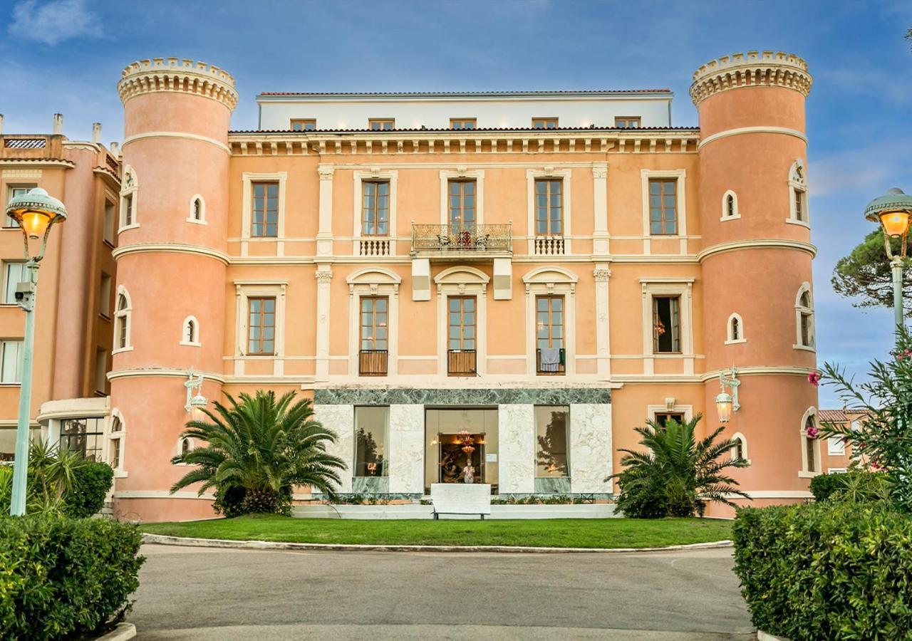 Langley Resort Napoleon Bonaparte LʼÎle-Rousse Εξωτερικό φωτογραφία